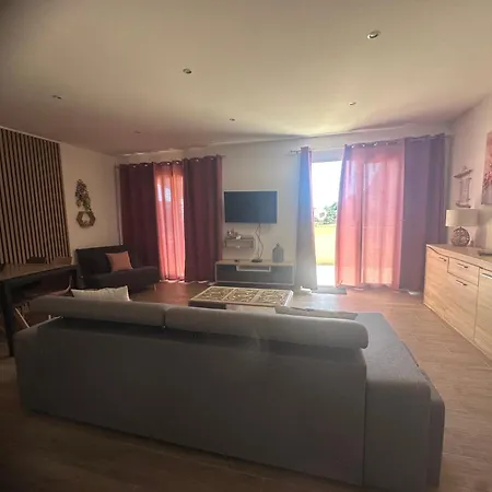 A Santa Trinita Feriehus Bonifacio (Corsica)