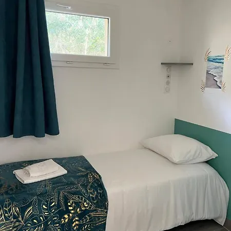 A Santa Trinita * بونيفَسْيو