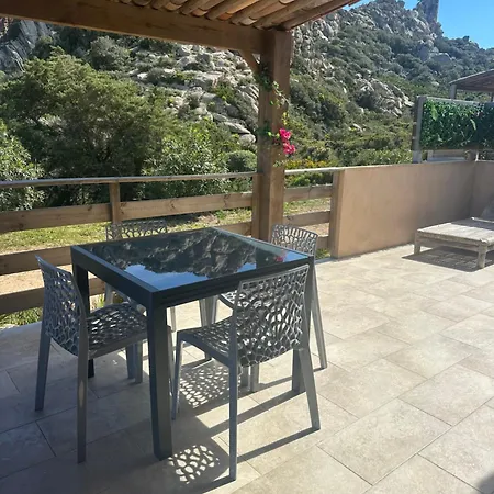 A Santa Trinita Bonifacio (Corsica)