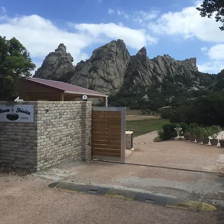 A Santa Trinita Dom wakacyjny Bonifacio (Corsica)