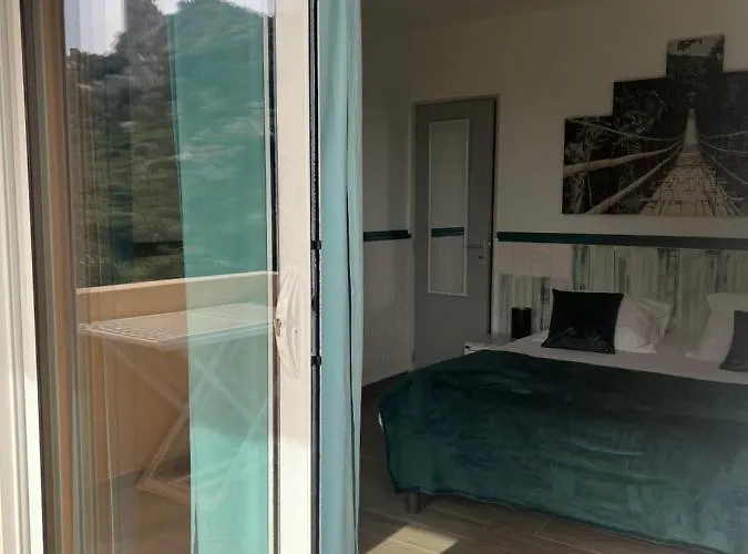 A Santa Trinita Bonifacio (Corsica)